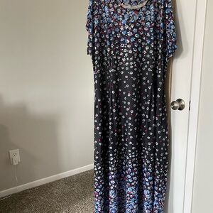 Reborn Black Floral Maxi Dress